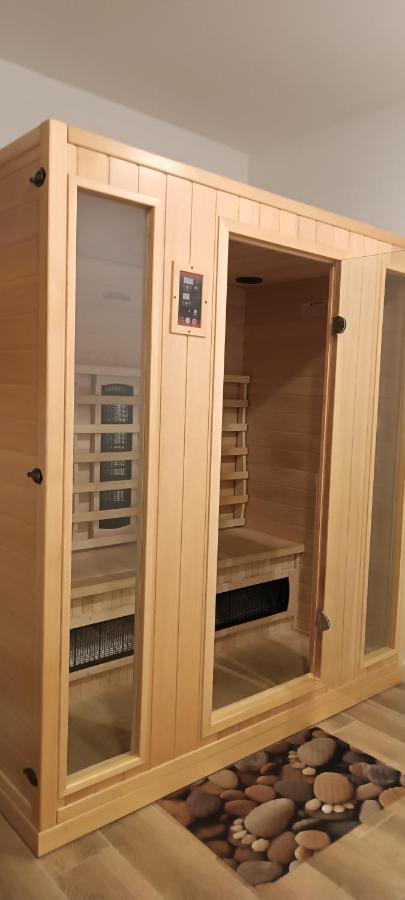 Nad Zalewem 217 *